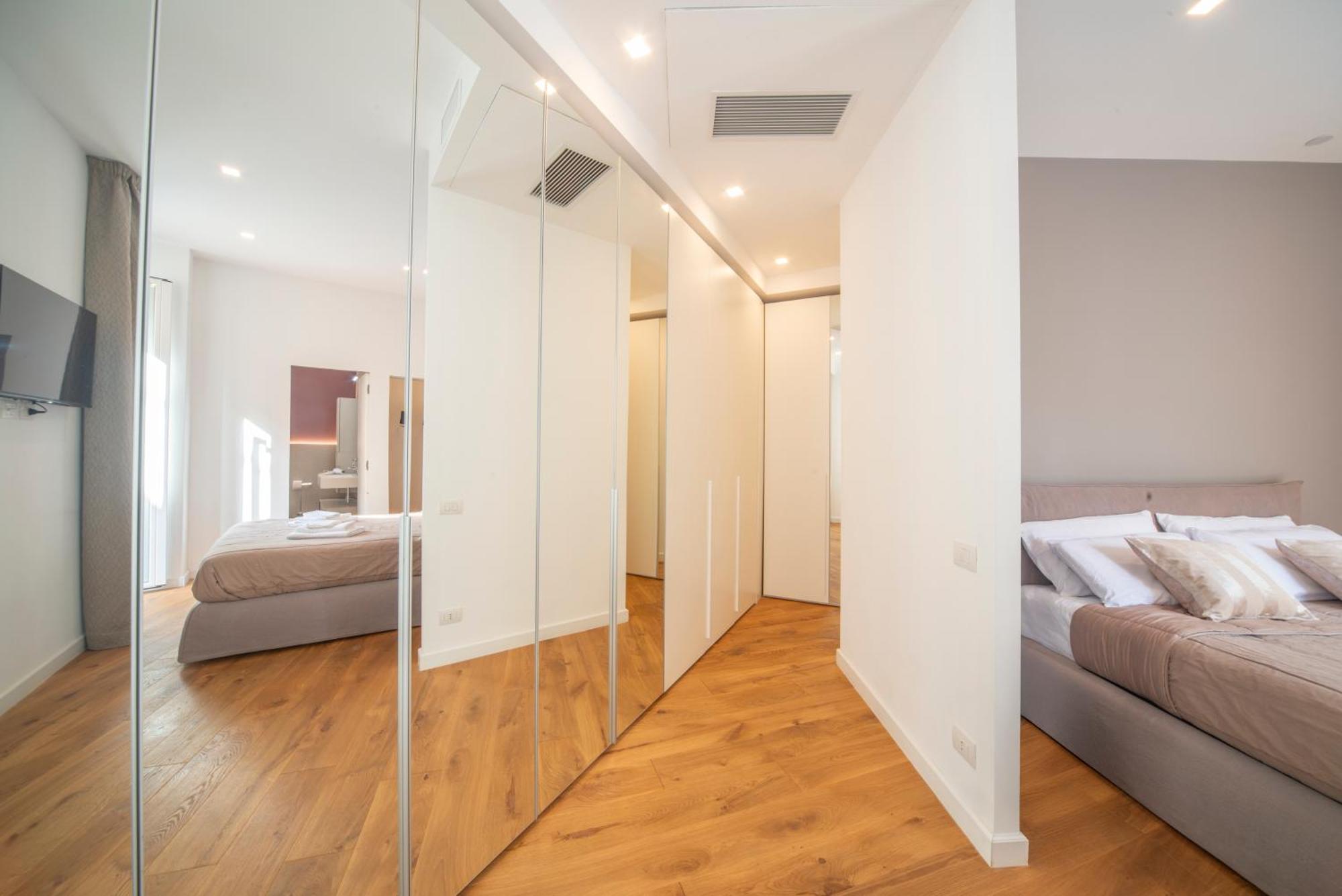 Colosseo A 900 M - Circo Massimo - Aventino Licinia Luxury Apartment