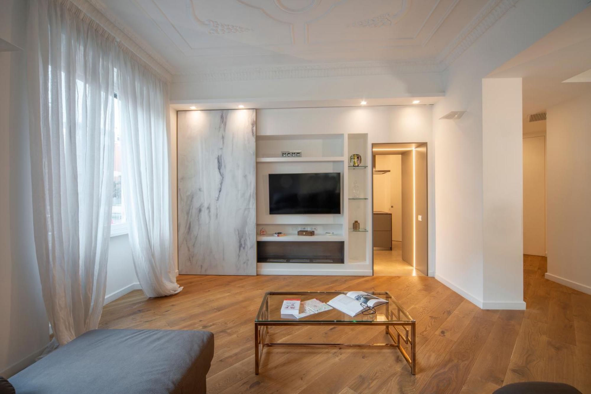 Apartment Colosseo A 900 M - Circo Massimo - Aventino Licinia Luxury Rom