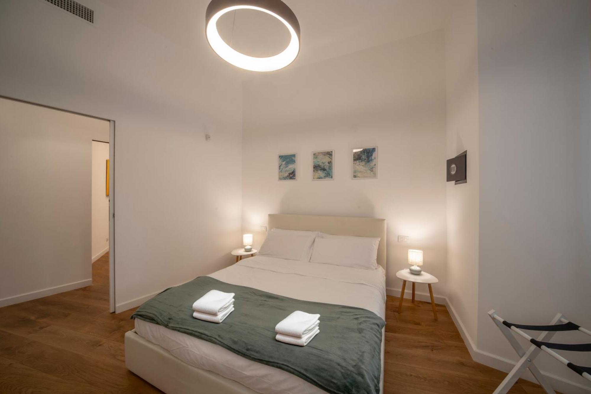Apartment Colosseo A 900 M - Circo Massimo - Aventino Licinia Luxury Rom